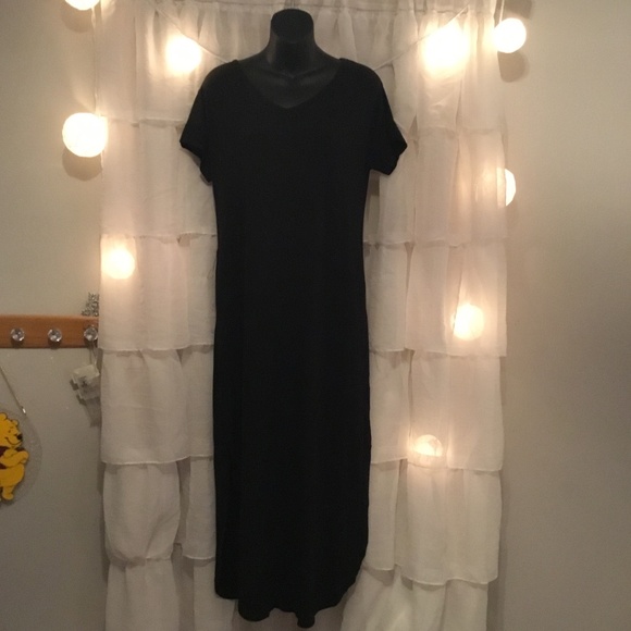 Time and Tru Dresses & Skirts - Maxi Dress\Pockets Oversized Small See measurements